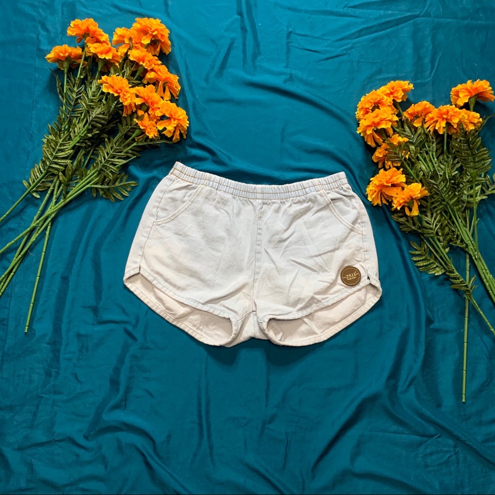 Short jeans